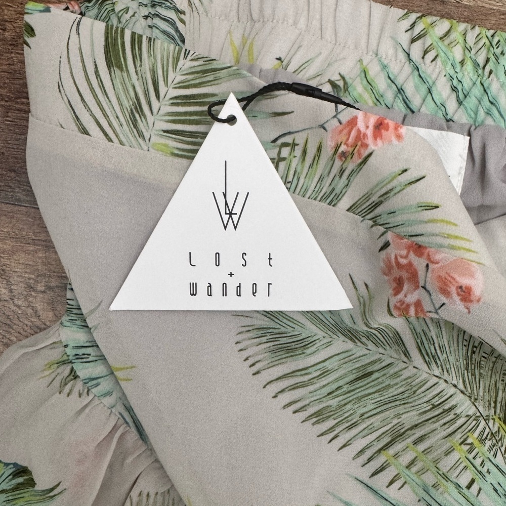 Lost + Wander Tropical Floral Tiered Ruffle Mini Skirt NWT Resort Boho XS, M NWT - Picture 4 of 14